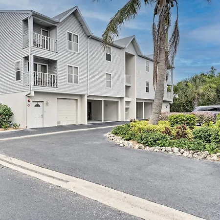 Condo With Pool And Gulf Access On Anna Maria Island!